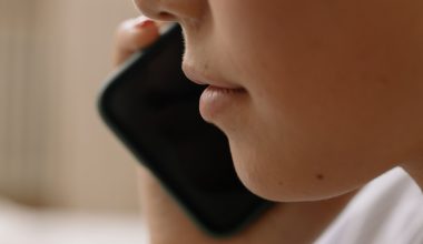 Η γενιά που ακυρώνει τα σχέδιά της την τελευταία στιγμή: Τι «κρύβεται» πίσω από αυτή την συμπεριφορά