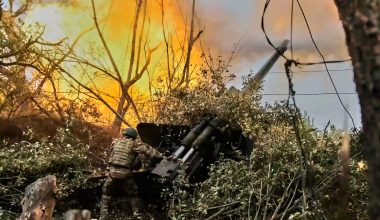 Ουκρανικά drones έπληξαν ρωσικό διυλιστήριο στο Κρασνοντάρ – Μεγάλη πυρκαγιά στις εγκαταστάσεις (βίντεο)