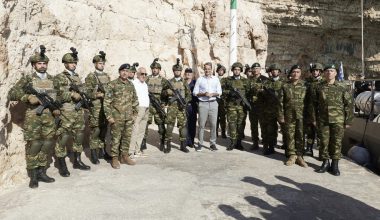 Σε Ρω και Στρογγύλη ο Κ.Μητσοτάκης αποκαλύπτοντας την δύναμη των φυλακίων!