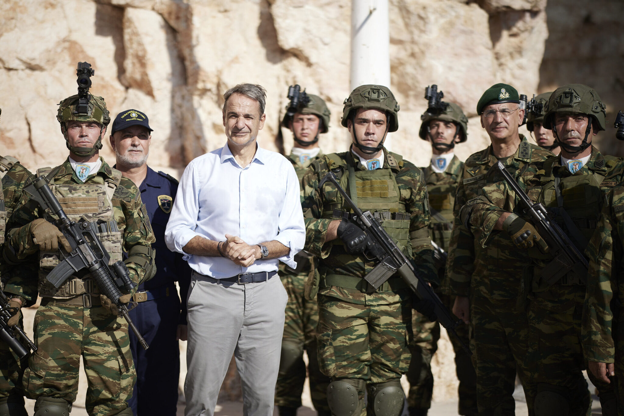 Χωρίς ισχύ το μήνυμα του Κ.Μητσοτάκη προς την Τουρκία από την Μεγίστη: Άγημα με ελλιπή εξοπλισμό & φθαρμένα υλικά