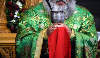 Γιατί το «Κύριε ελέησον» επαναλαμβάνεται τόσες φορές στις ορθόδοξες ακολουθίες;
