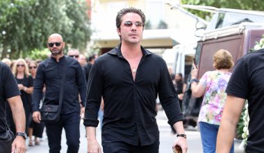 Ο Ν.Οικονομόπουλος εξομολογήθηκε ότι επί 1,5 μήνα «δεν έβρισκε χρόνο» να σηκώσει το τηλέφωνο στον Γ.Μαζωνάκη!