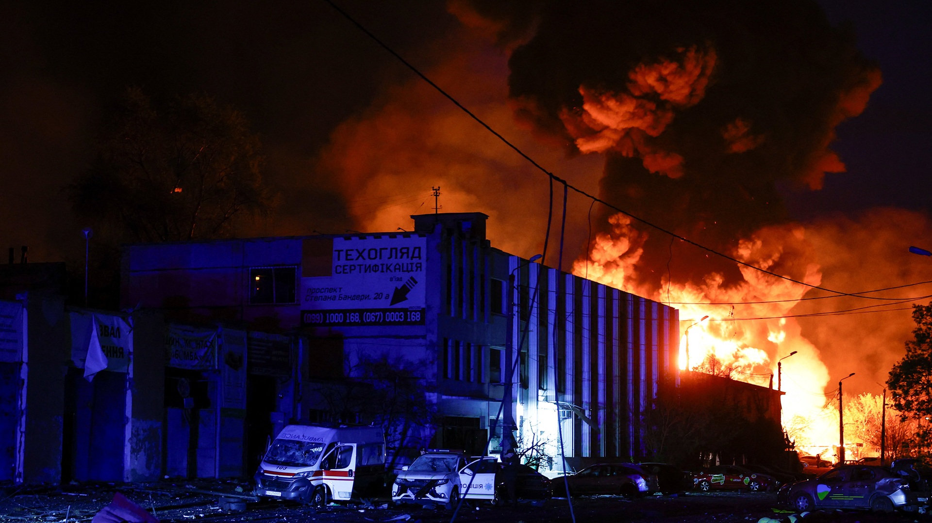 Ουκρανία: Τρεις νεκροί από ρωσικό πλήγμα σε αποθήκη στο Πρίλουκι
