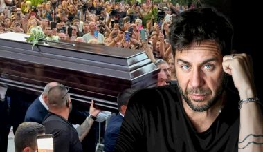 Γιώργος Μαζωνάκης: Η συγκλονιστική στιγμή που μπαίνει το φέρετρό του στην εκκλησία – Δείτε βίντεο