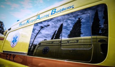 Νεκρή λουόμενη στην Αίγινα: Τι απαντά ο διοικητής της 2ης ΥΠΕ για την καθυστέρηση του ΕΚΑΒ