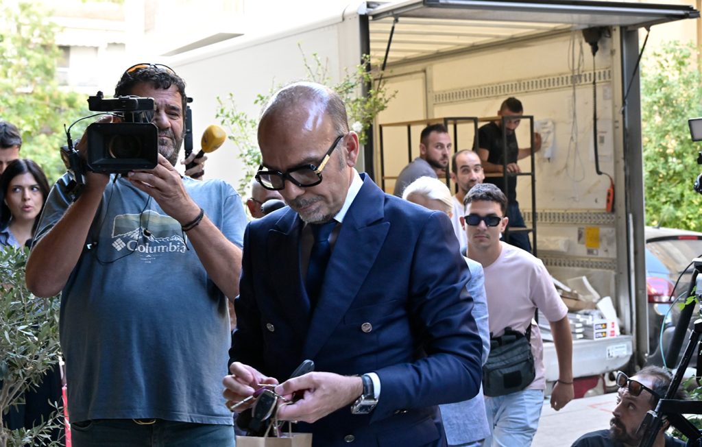 Από τα 300 ευρώ της επίσκεψης μέχρι και τις 10.000 ευρώ: Ο τιμοκατάλογος του ιατρείου στο Κολωνάκι