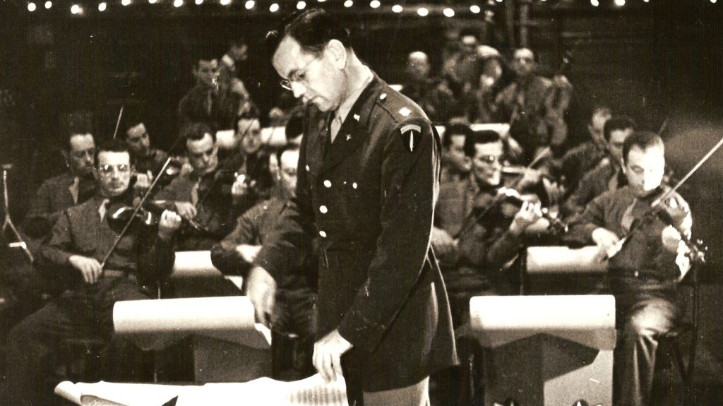 Το μυστήριο της εξαφάνισης του Glenn Miller: Τι συνέβη στο αεροπλάνο του διάσημου μουσικού