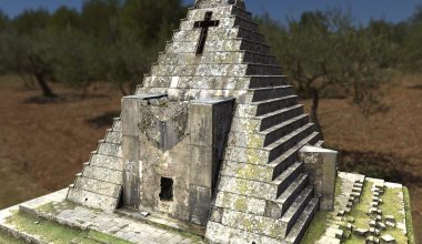 Η μοναδική πυραμίδα της Ισπανίας: Ήθελαν να την κατεδαφίσουν, αλλά έγινε μνημείο (βίντεο)