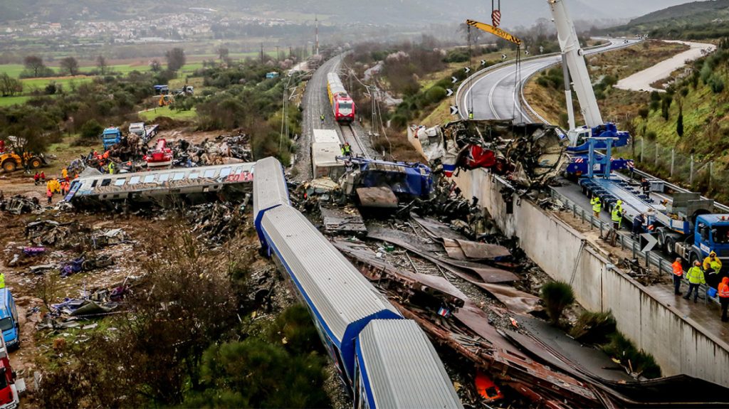 Δίκη για το έγκλημα των Τεμπών: Στο επίκεντρο το κινητό του σταθμάρχη – Σήμερα η εισαγγελική πρόταση