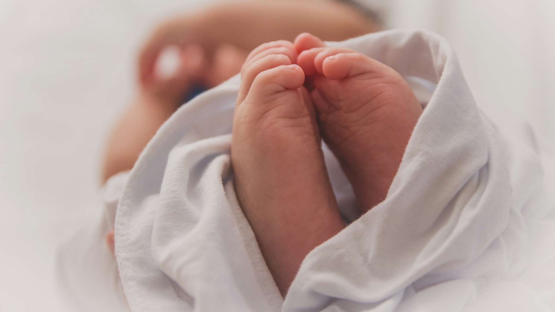 Χανιά: Στη ΜΕΘ βρέφος 17 ημερών με εγκεφαλική αιμορραγία – Συνελήφθη η 18χρονη μητέρα