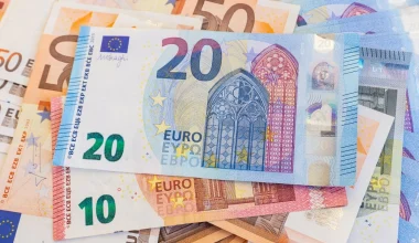 Έτσι «γεννιέται» ένα χαρτονόμισμα των 20 ευρώ – Τα υλικά και η διαδικασία παραγωγής