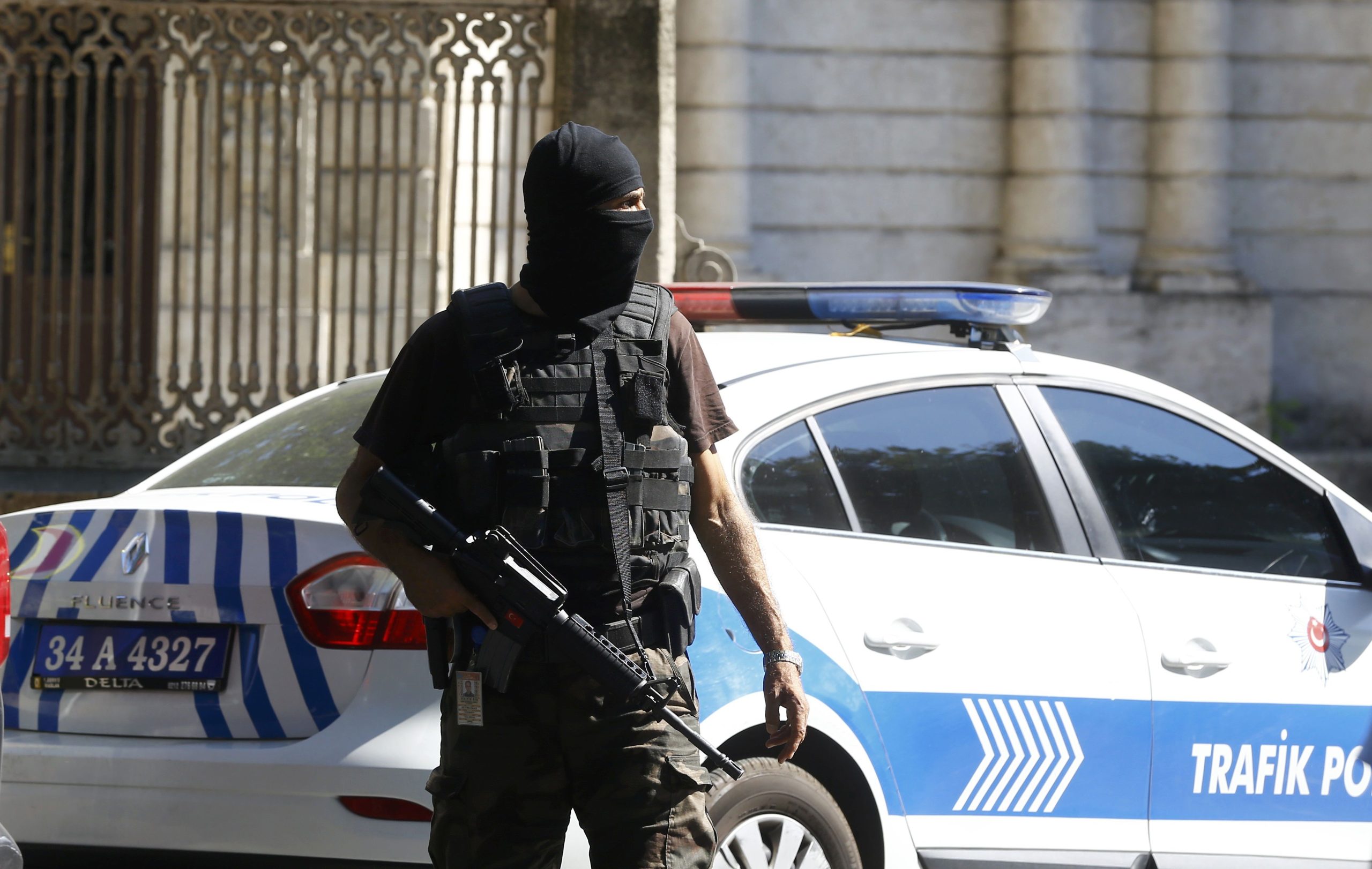 Κωνσταντινούπολη: Επεισόδιο με πυροβολισμούς σε τουριστική συνοικία – Τουλάχιστον τρεις νεκροί