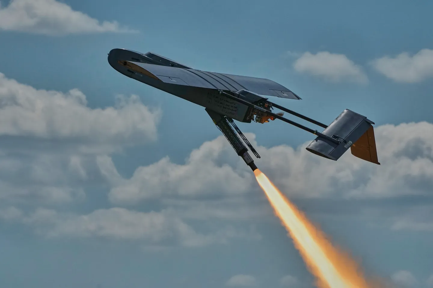 Μαζικό πλήγμα με drones στο διυλιστήριο της Syzran στη Ρωσία