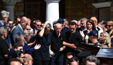 Α.Ρέμος, Κ.Γαρμπή, Σ.Ρουβάς και Δ.Βανδή δεν πήγαν στην κηδεία του Γ.Μαζωνάκη