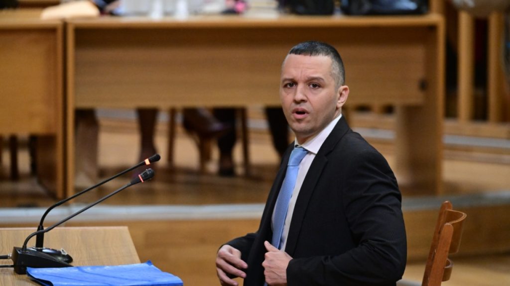 Η Βάσω Πανταζή αποκάλυψε τα πρώτα πολιτικά σχέδια του Ηλία Κασιδιάρη μετά την αποφυλάκισή του