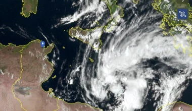 Medicane στη Μεσόγειο: Ισχυρός κυκλώνας κινείται προς την Ελλάδα!