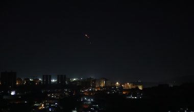 Οι Αμερικανοί χρειάστηκαν 82 Patriot και THAAD για να σταματήσουν 20 ιρανικούς πυραύλους (βίντεο)