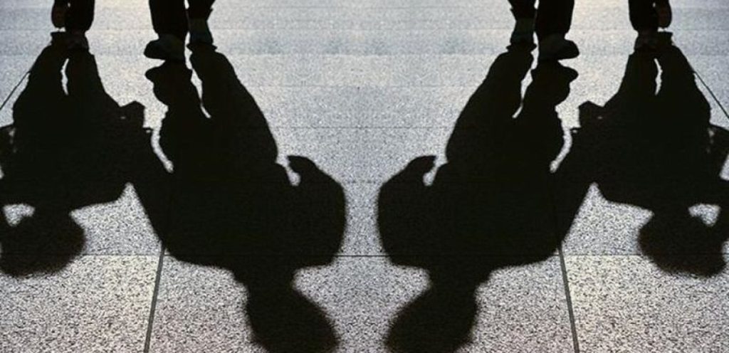 Θύμα άγριου ξυλοδαρμού 17χρονος στη Θεσσαλονίκη: Ανήλικοι του πέταξαν πέτρα έξω από σχολείο