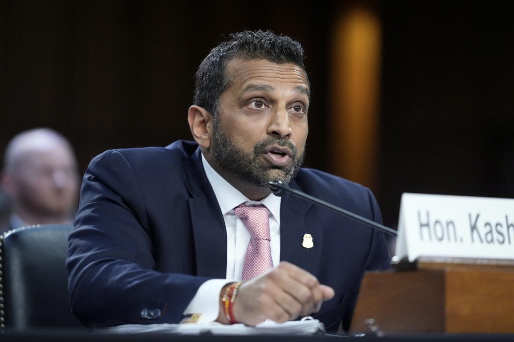 Διευθυντής FBI Κας Πατέλ: «Δεν θα αποβάλλονται οι υποψήφιοι πράκτορες που ήταν κτηνοβάτες»!