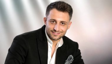 Στη ΜΕΘ με εγκεφαλική αιμορραγία ο 33χρονος τραγουδιστής Παναγιώτης Πετεινός