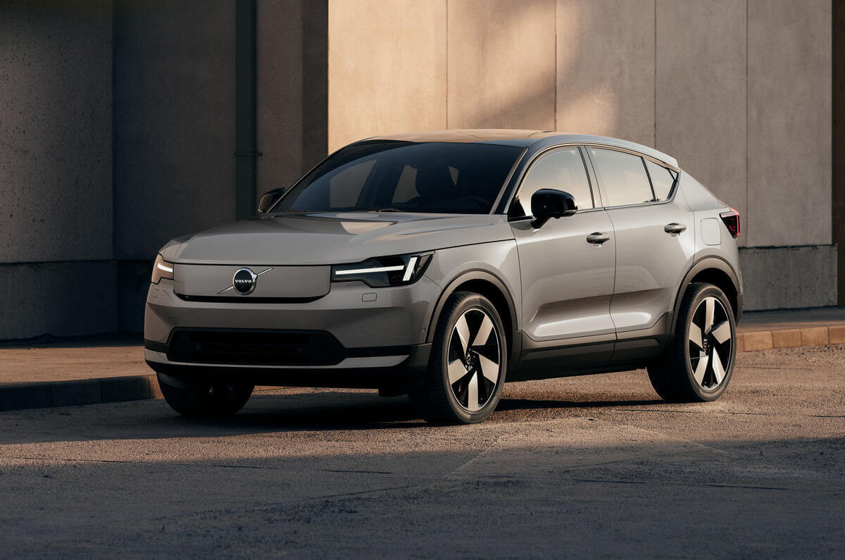 Volvo XC40: Εννέα χρόνια στην αγορά και συνεχίζει ακάθεκτο (βίντεο)