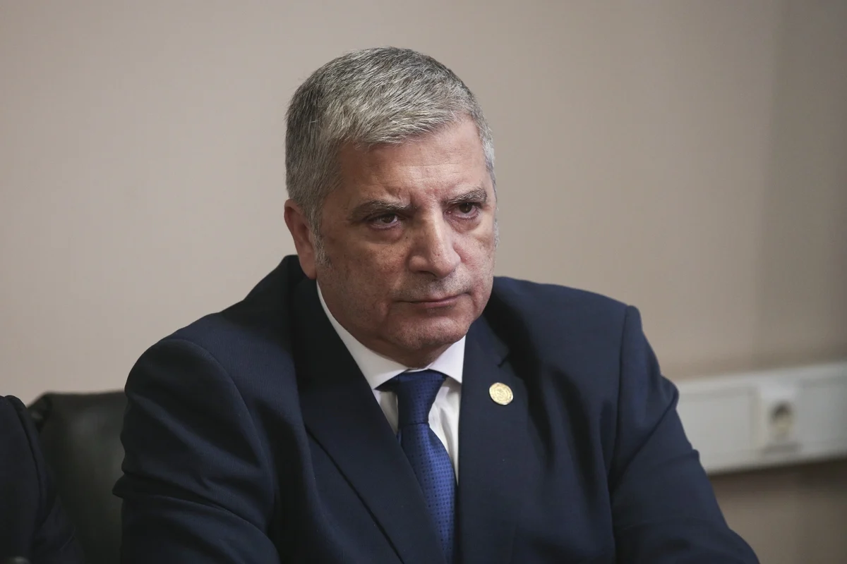 Νέες απίστευτες δικαιολογίες του Γ.Πατούλη: «Πήγαμε για έλεγχο και δεν μας άνοιγαν στο Κολωνάκι«