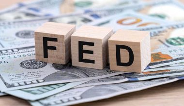 Η Fed αύξησε τα επιτόκια κατά 25 μονάδες βάσης — Πρώτη αύξηση από το 2023