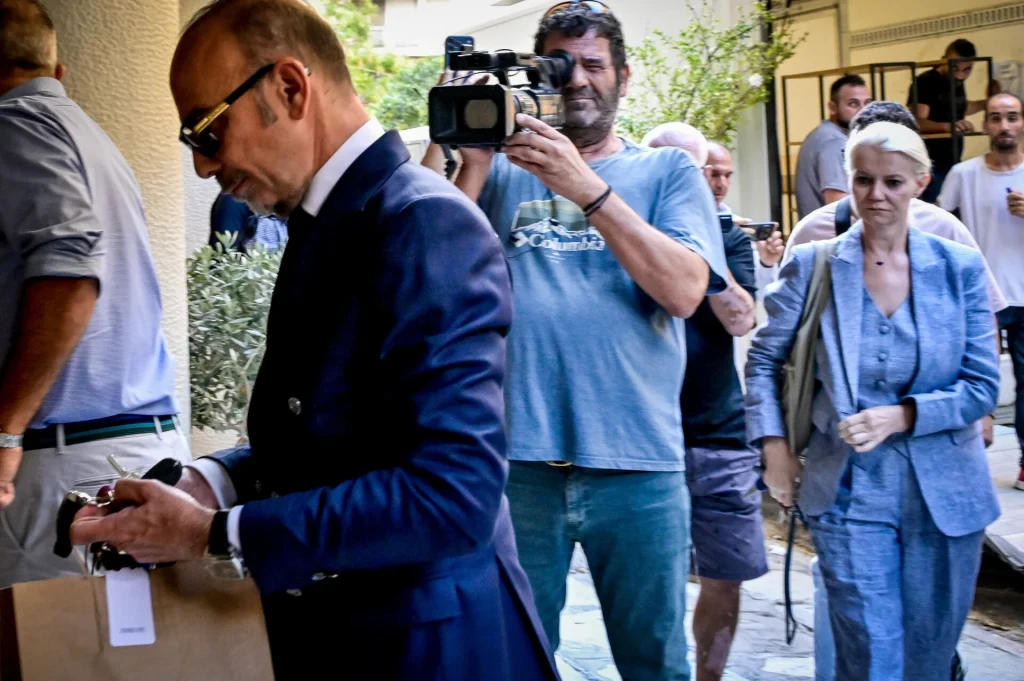 Θάνατος Γ.Μαζωνάκη: Έτσι είναι το πολυτελές δεύτερο ιατρείο των Η.Θεοδωρόπουλου και Ι.Γάκα (βίντεο)