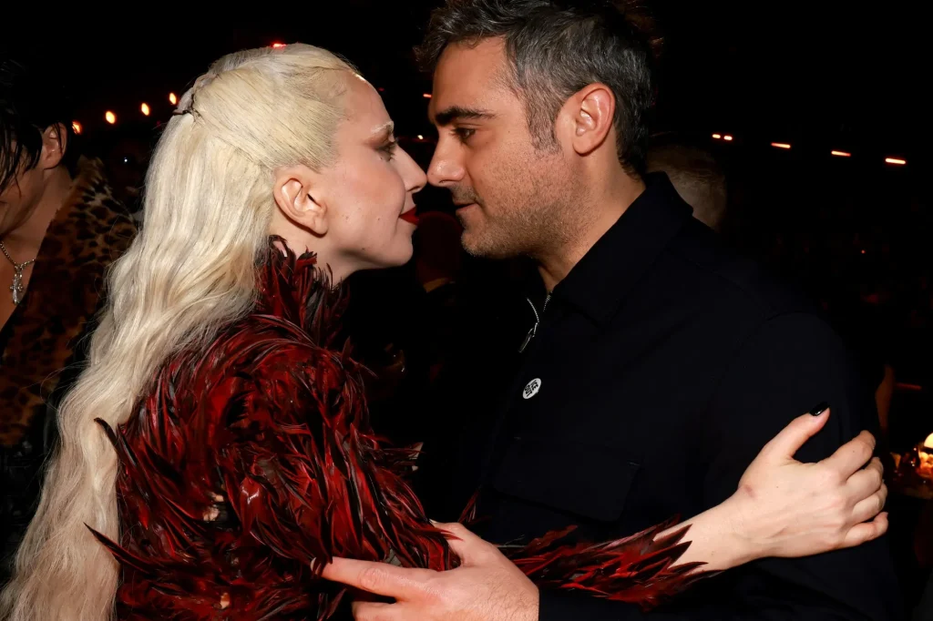 Η Lady Gaga απέκτησε το παιδί της μέσω παρένθετης μητέρας