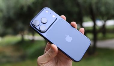 iPhone 18: Χαμός στο Σίδνεϊ για το νέο μοντέλο – Κατασκήνωσαν έξω από καταστήματα (βίντεο)