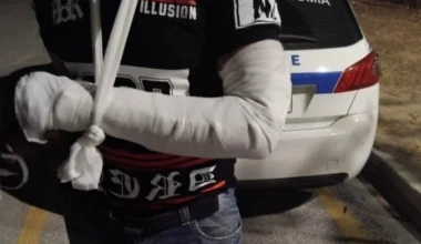 Ρομά έσπασαν το χέρι οδηγού ταξί γιατί φοβήθηκε να τους εξυπηρετήσει