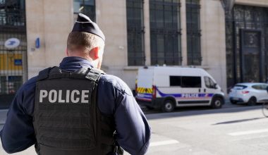Παρίσι: 7χρονος μαχαίρωσε θανάσιμα την θεία του – «Υπερασπίστηκα τη μαμά μου»