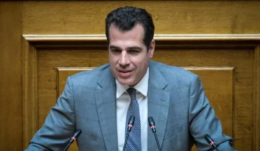 ΠΑΣΟΚ για την σχέση του Θ.Πλεύρη με τους δύο γιατρούς του Γ.Μαζωνάκη: «Γνωρίζονται από το 2012!»