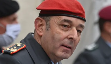 Νέος αρχηγός της στρατιωτικής επιτροπής του ΝΑΤΟ ο Γερμανός Κάρστεν Μπρόιερ