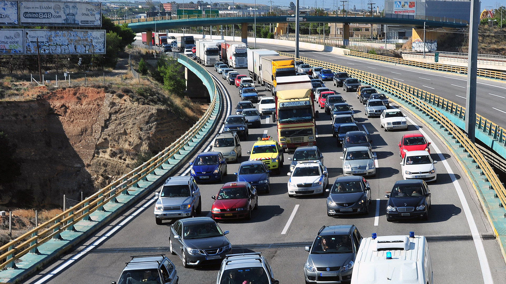 ΚΤΕΟ: Έρχονται ηλεκτρονικές διασταυρώσεις για χιλιάδες οχήματα – Ποιοι κινδυνεύουν με πρόστιμο 400€