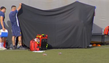 Λιποθύμησε παίκτρια της ΑΕΚ μετά την αναμέτρηση με τον ΠΑΟΚ (βίντεο)