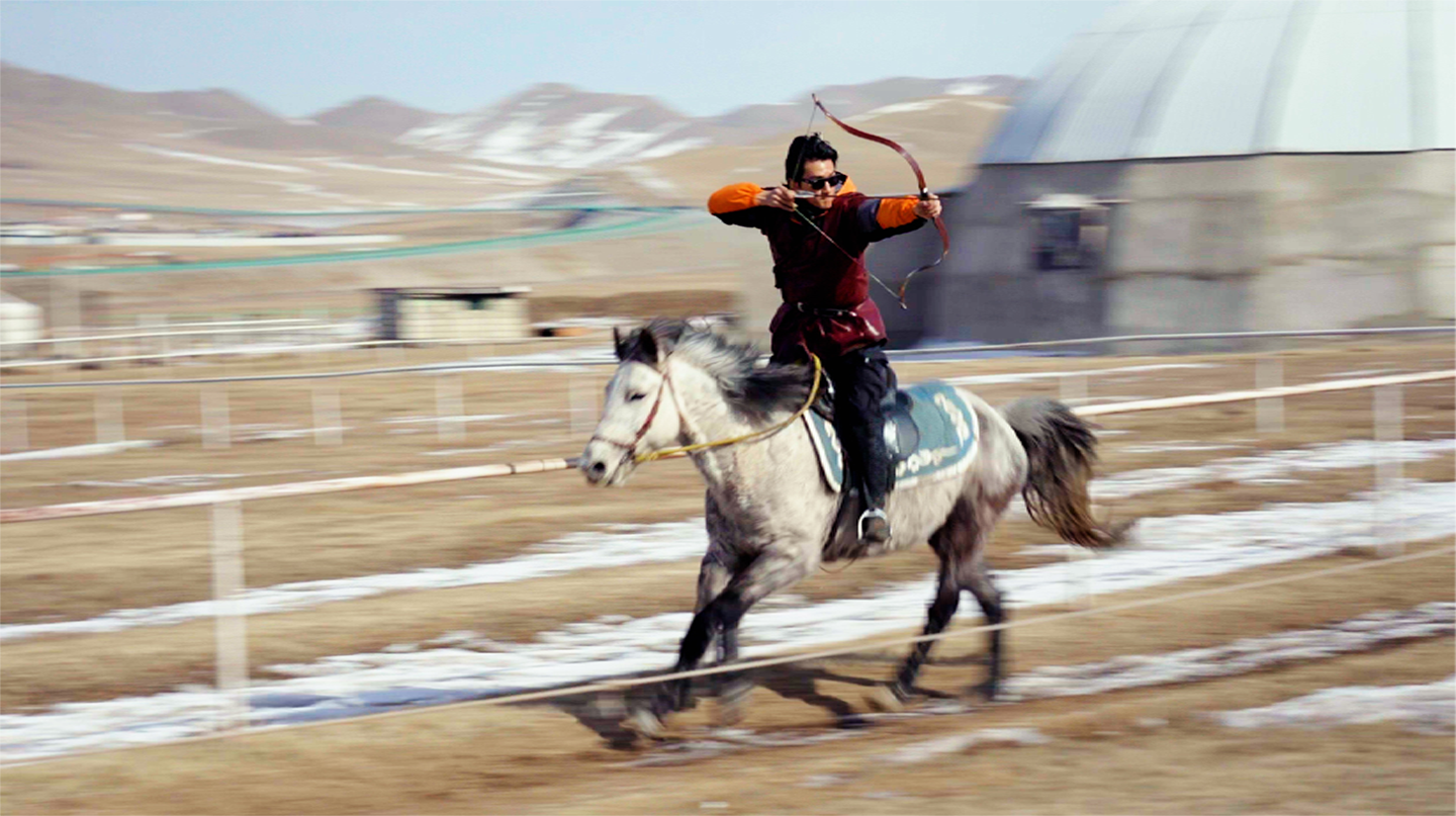 Horseback Archery: Η τοξοβολία πάνω σε άλογο με πλήρη ταχύτητα