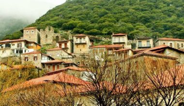 Στεμνίτσα: Το πέτρινο χωριό του Μαινάλου που είναι ιδανικό για μια φθινοπωρινή απόδραση