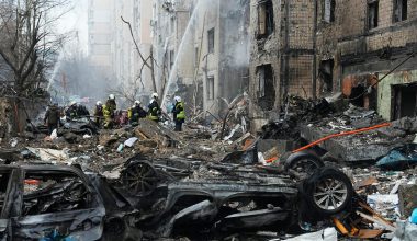 Ρωσικό υπουργείο Άμυνας: «Θα ενταθούν οι βομβαρδισμοί κατά του Κιέβου »