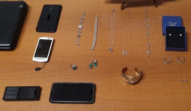 «Βροχή» οι τηλεφωνικές απάτες στην Καβάλα: Συλλήψεις δύο γυναικών – Αναζητούνται οι συνεργοί τους