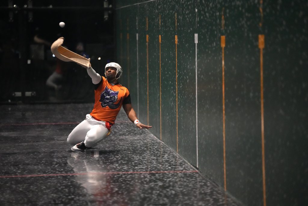 Jai Alai: Το άθλημα όπου η μπάλα εκτοξεύεται με πάνω από 300 χλμ./ώρα