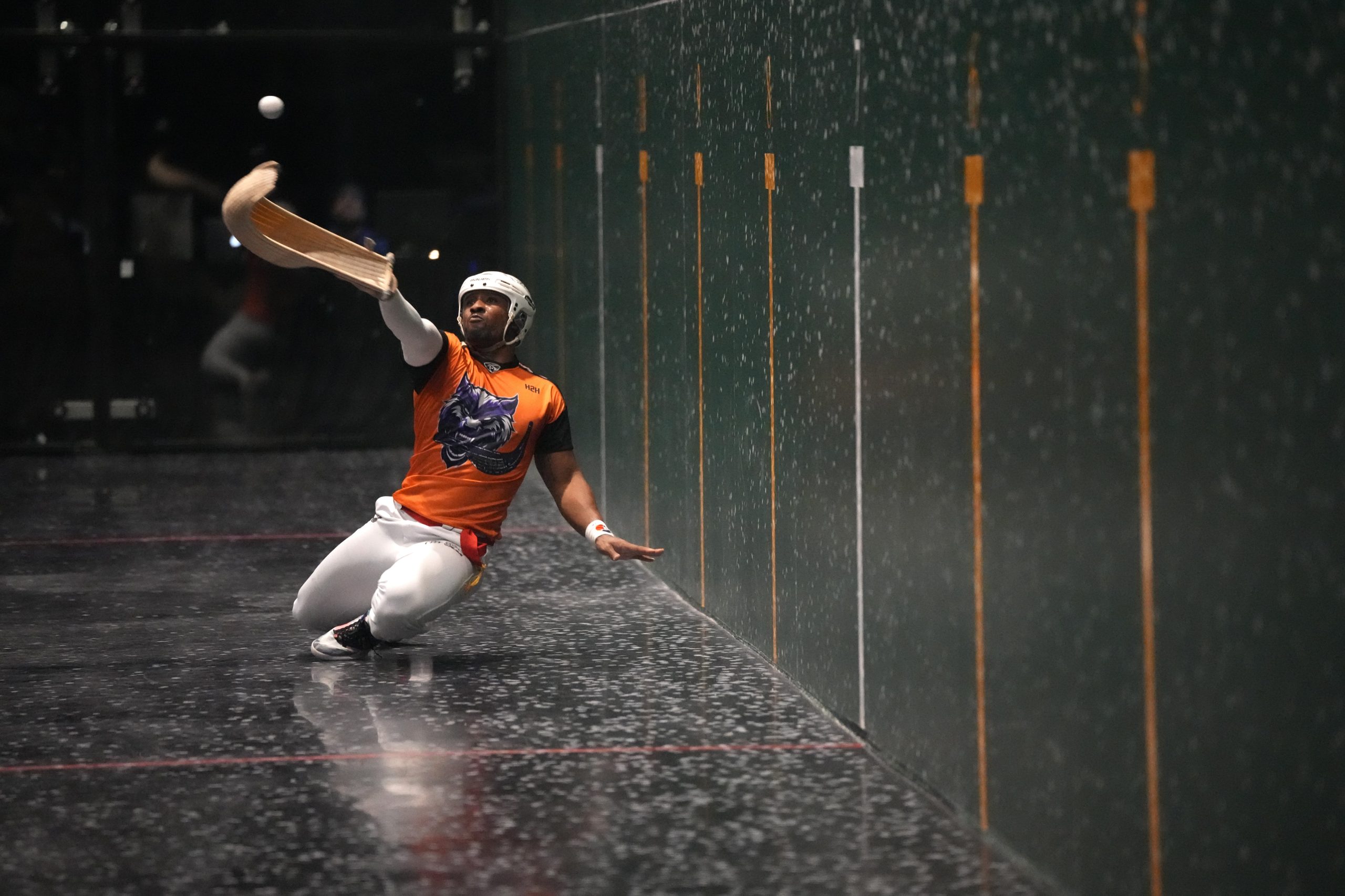 Jai Alai: Το άθλημα όπου η μπάλα εκτοξεύεται με πάνω από 300 χλμ./ώρα