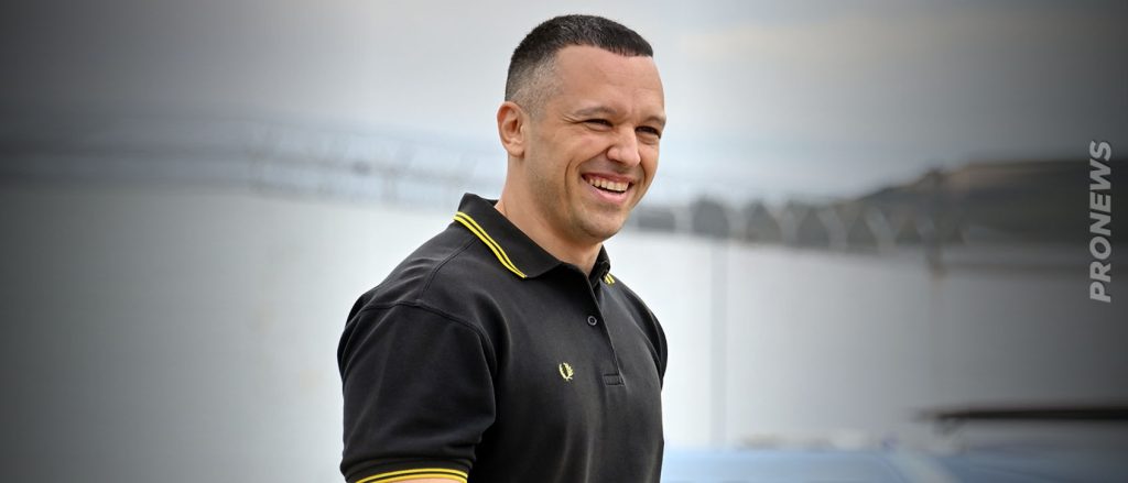 O Hλίας Κασιδιάρης ανακοίνωσε την νέα πολιτική του «στέγη» (βίντεο-upd)