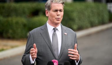 Σκοτ Μπέσεντ: «Από 23 Σεπτεμβρίου οι ιρανικές αεροπορικές εταιρείες δεν θα μπορούν να λειτουργήσουν»