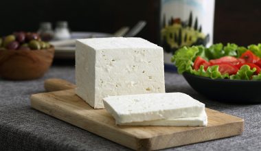 Έρχεται νέα «έκρηξη» στην τιμή της φέτας: Μπορεί να φτάσει τα 15-16 ευρώ το κιλό