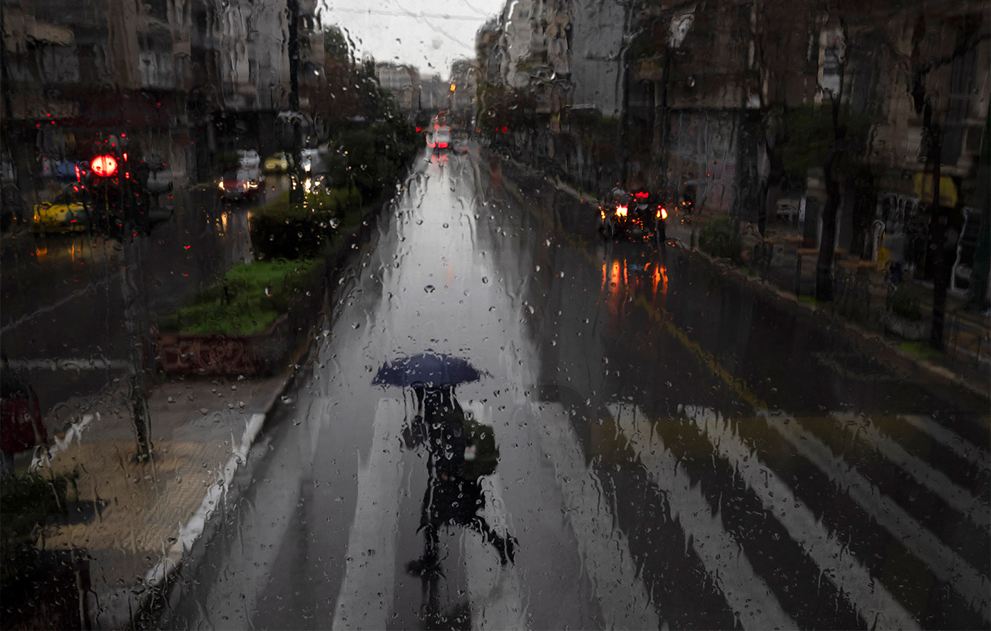 Έρχεται απότομη αλλαγή του καιρού από αύριο: Βροχές, καταιγίδες και πτώση της θερμοκρασίας