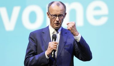 Φήμες για άμεση παραίτηση του Φ.Μερτς από την καγκελαρία