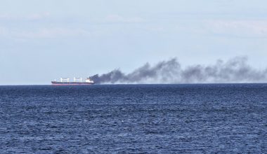 Συνεχές το ρωσικό σφυροκόπημα κατά ουκρανικών πλοίων στην Μαύρη Θάλασσα