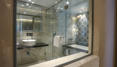 Γιατί δεν πρέπει να αφήνεις βρεγμένες πετσέτες μέσα στο μπάνιο