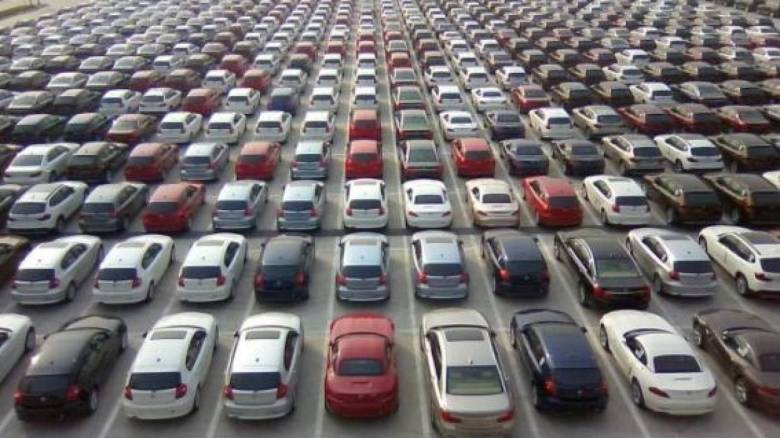Ταξινομήσεις Ι.Χ.: Βουτιά έως 37% τον Αύγουστο — Έλειψε ο τσίγκος για τις πινακίδες